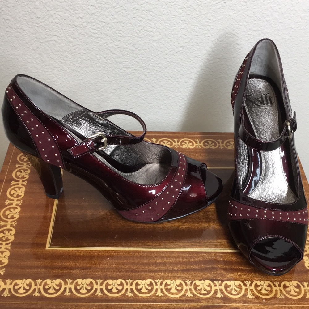 NWB Sofft 8 Burgundy Patent leather heels